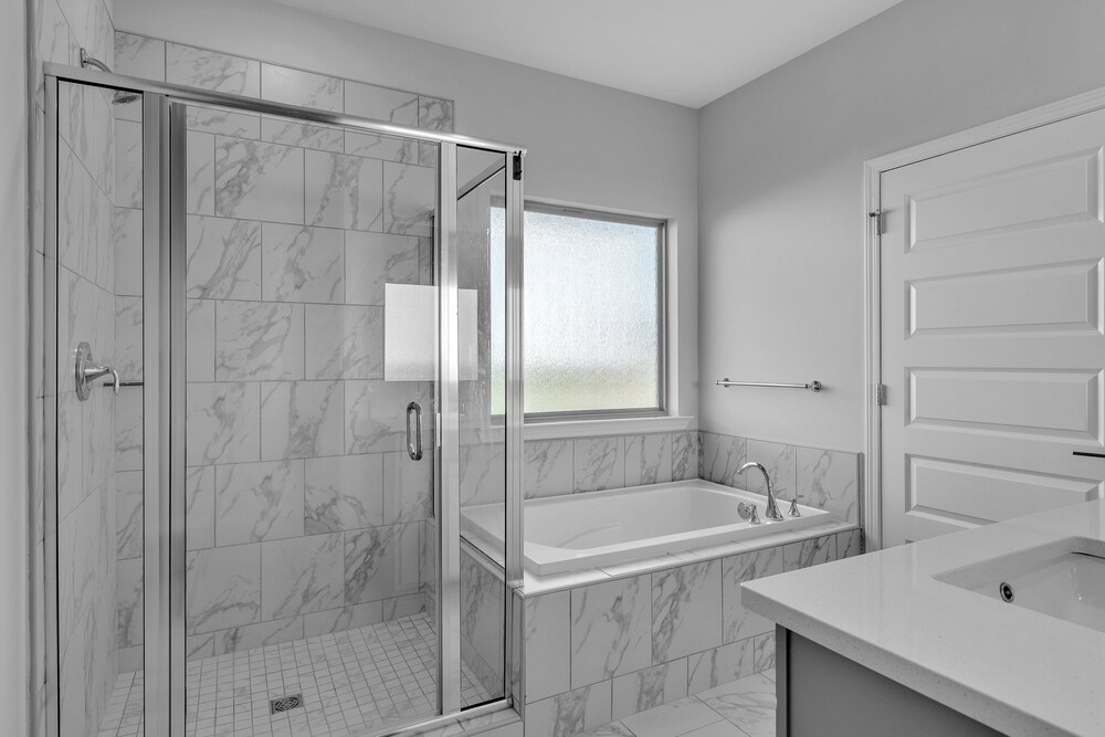 Modern Nest - Huntsville Hideaway 3 Bedroom Home