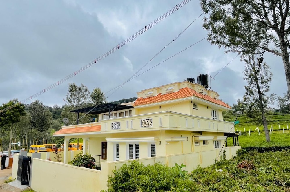 JMG GRAND Resort Kaircombai Kotagiri view 2