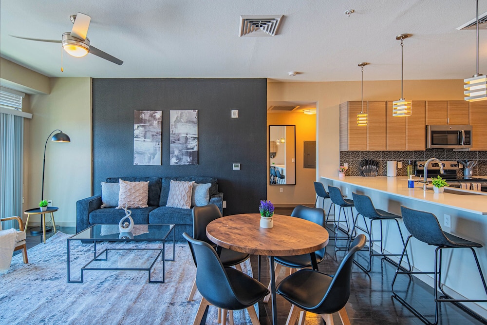 ROVE LIVING/KL - Linear