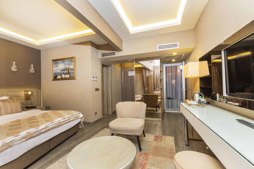 Ayramin Deluxe Hotel - Image 72