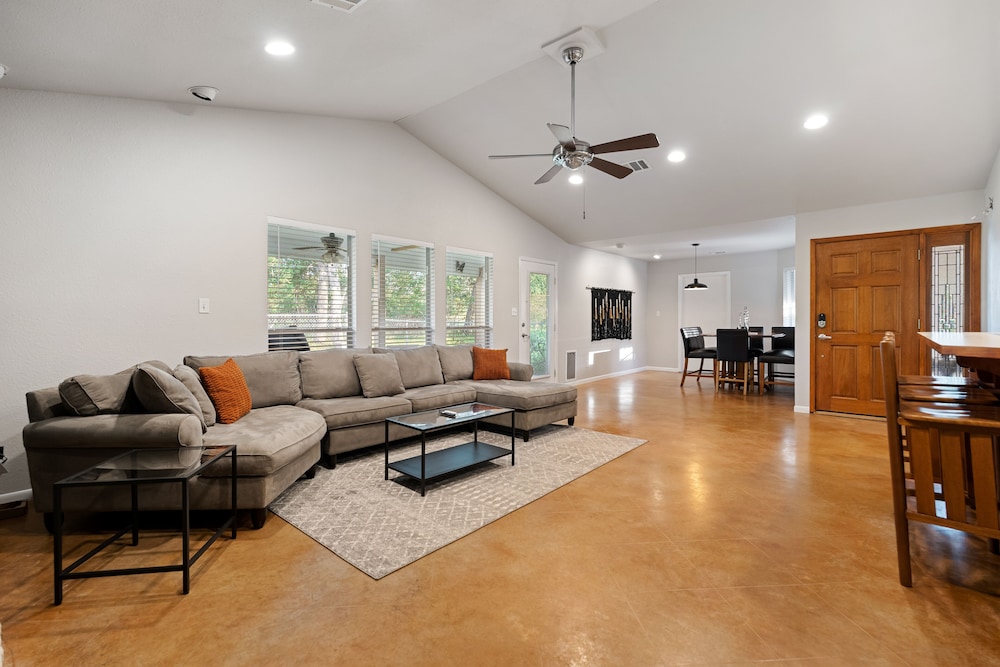 Marble Falls Vacations - Pet-friendly Marble Falls Home w/ Hot Tub! - Property Image 40