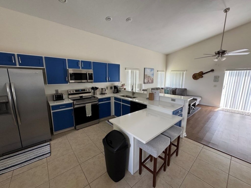 Lakeview Villa 5 Bedroom Home