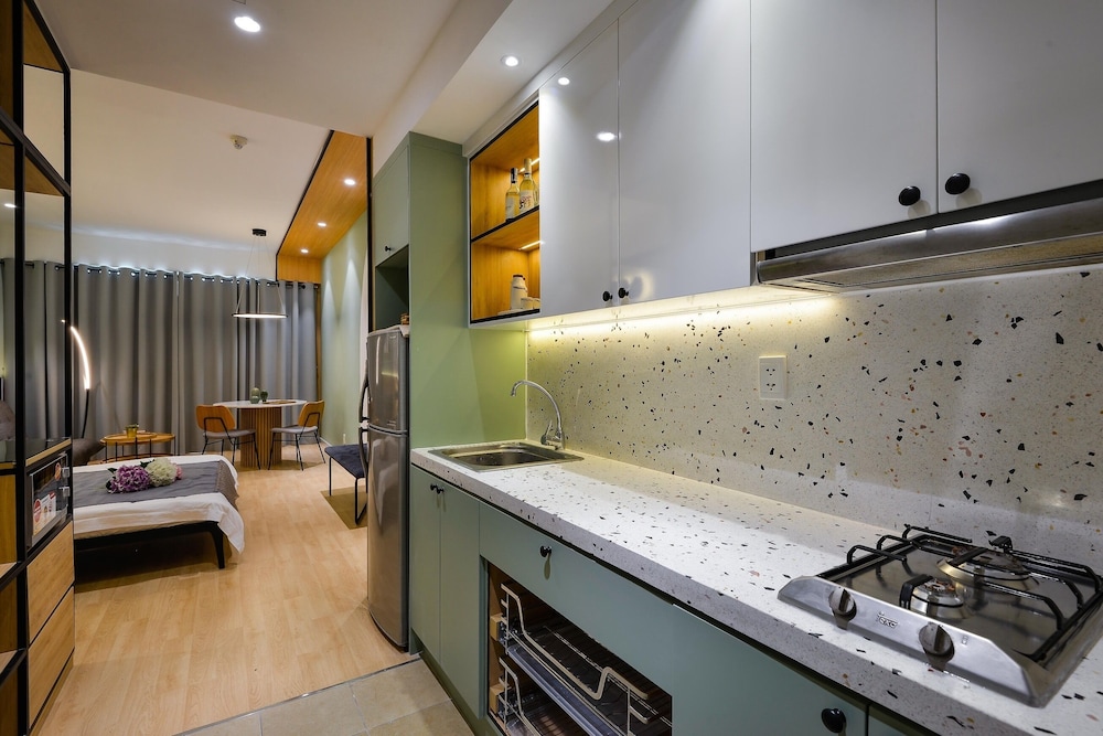 2Q Apartment
