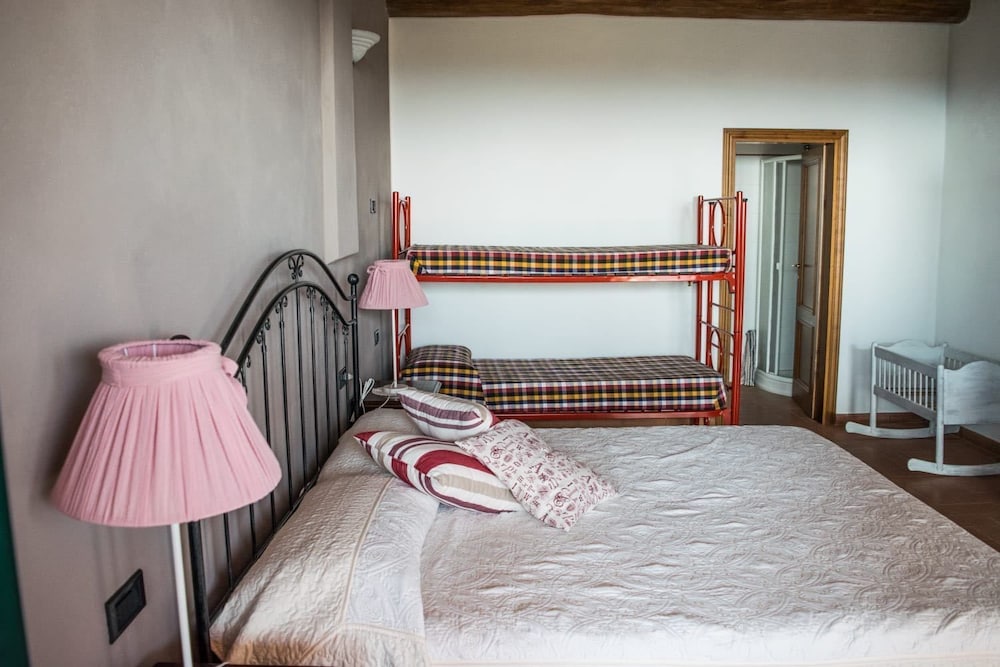Agriturismo La Poderina e Gli Olmi