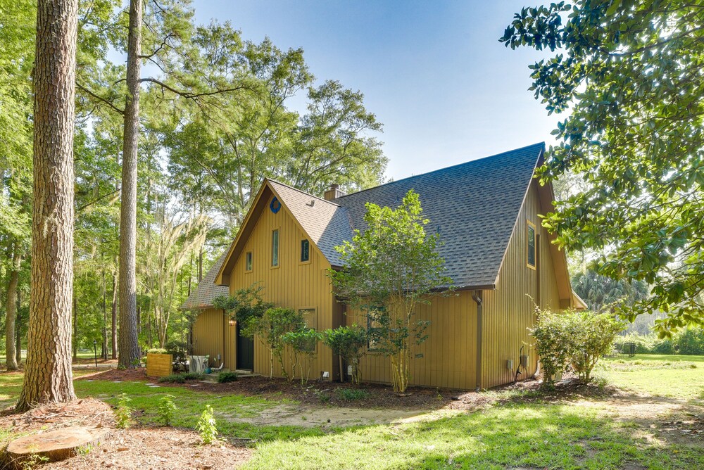 Stunning Valdosta A-frame Home With Private Pool! view 3