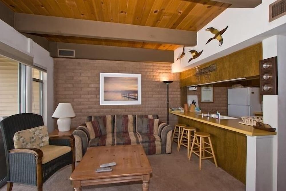 439 Ala Wai Blvd. Unit 120