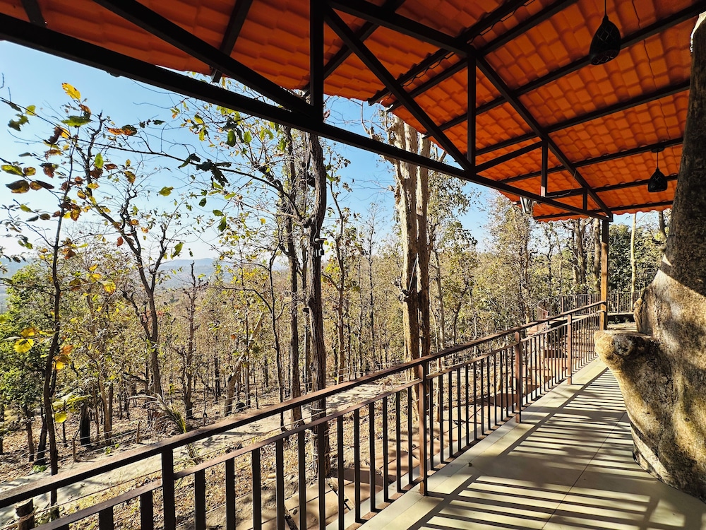 Wild heaven Glamping And Resort Saputara