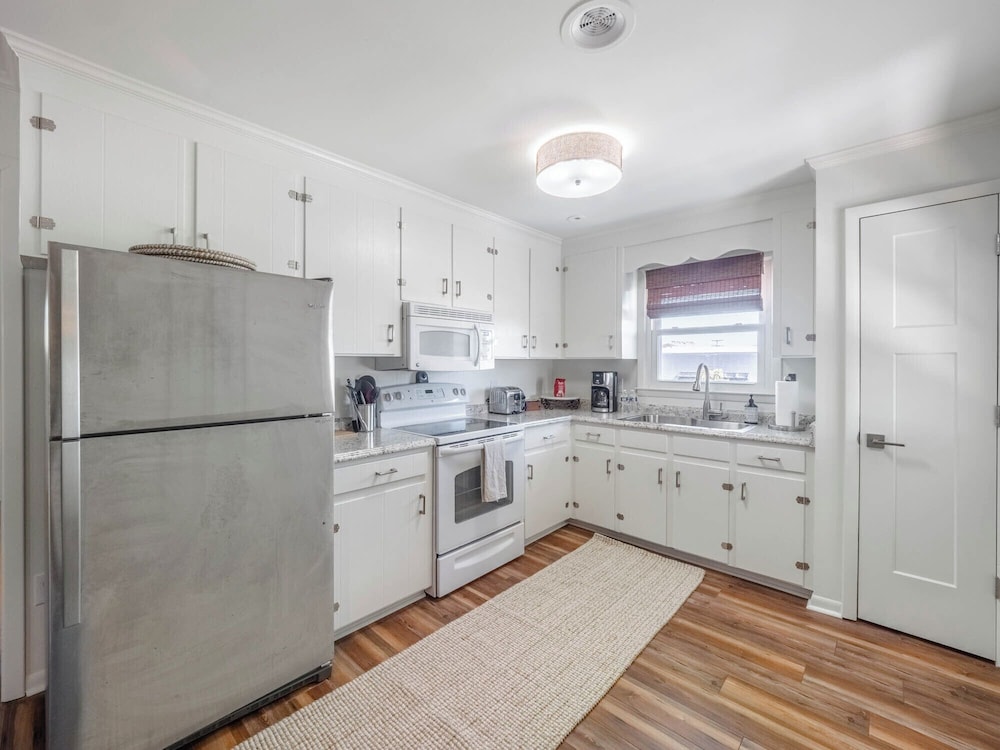 Little Bird by Topsail Realty