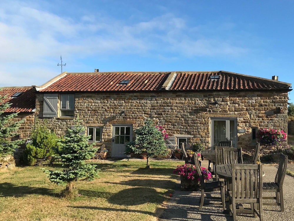 Honey Bee Cottage