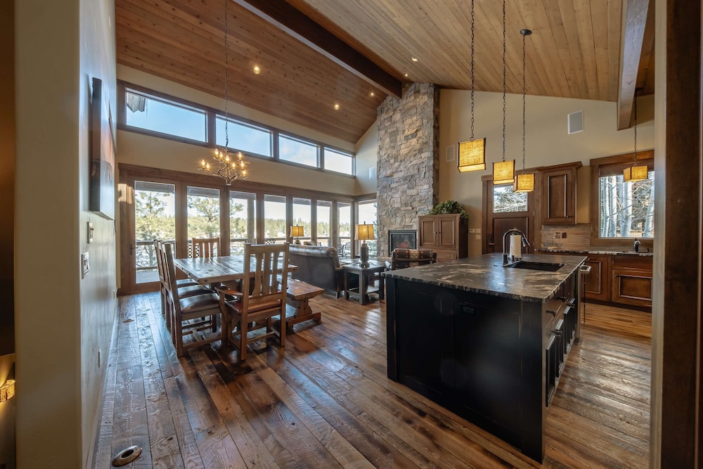 Wilderness Club Lakefront Lodge