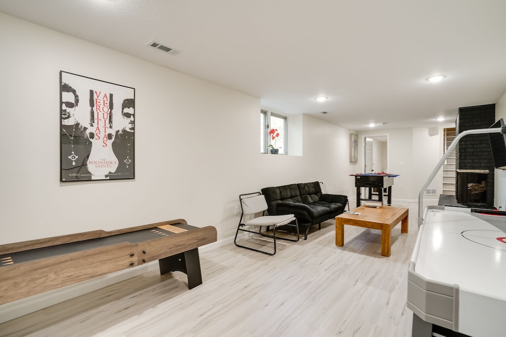 Cozy Minneapolis Home w/ Air Hockey, Near Downtown - Property Image 4