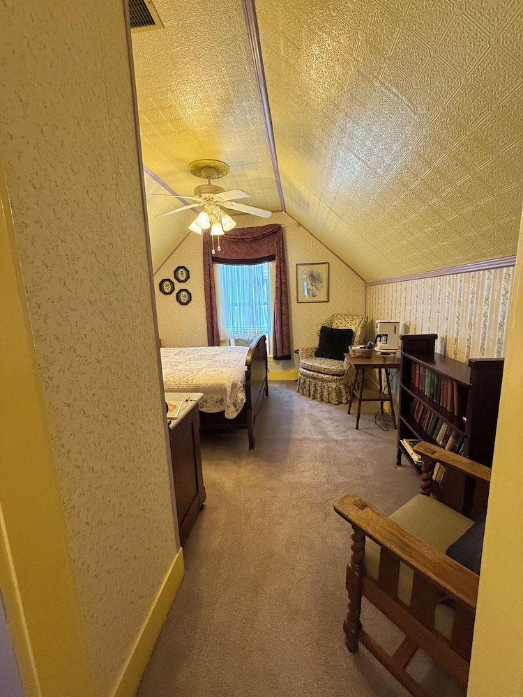 Roseberry House Bed & Breakfast