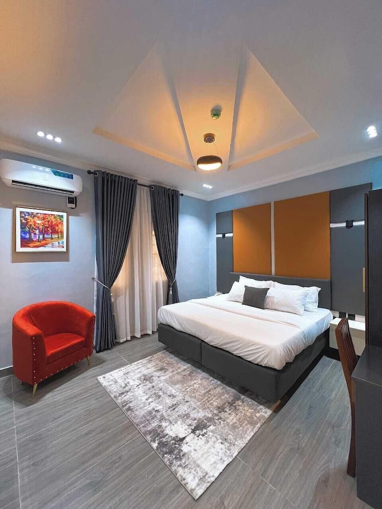 DE CALMA APARTMENTS