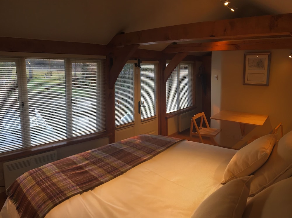 Thatched Cottage B&B view 2
