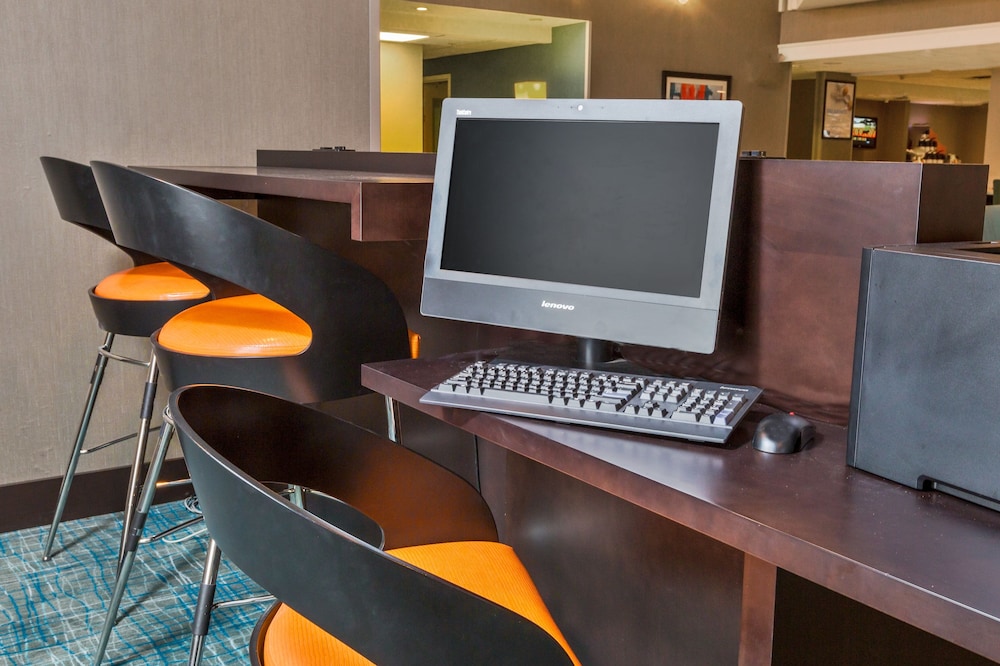 Holiday Inn Express Hotel Suites Mt. Holly, an IHG Hotel - Property Image 9
