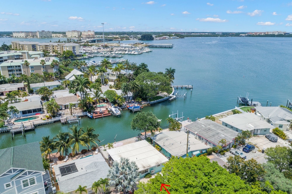 Bayshore Cottage view 4