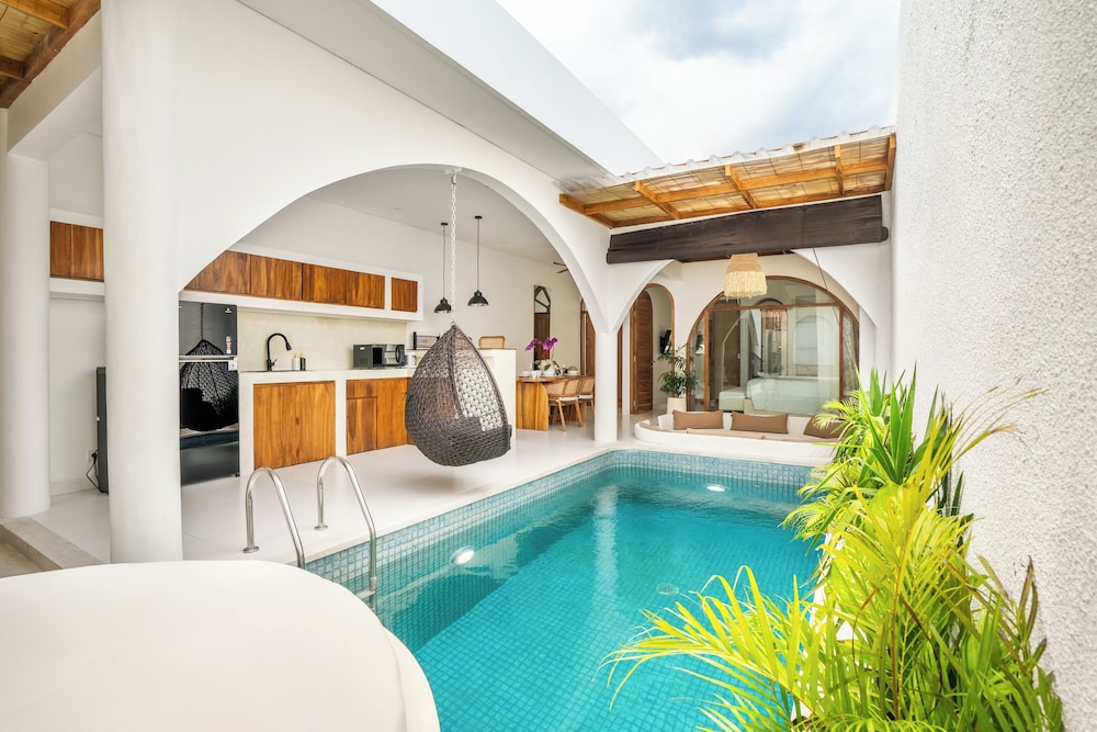 La Feliz Villa Balinesia - 2 Bedrooms