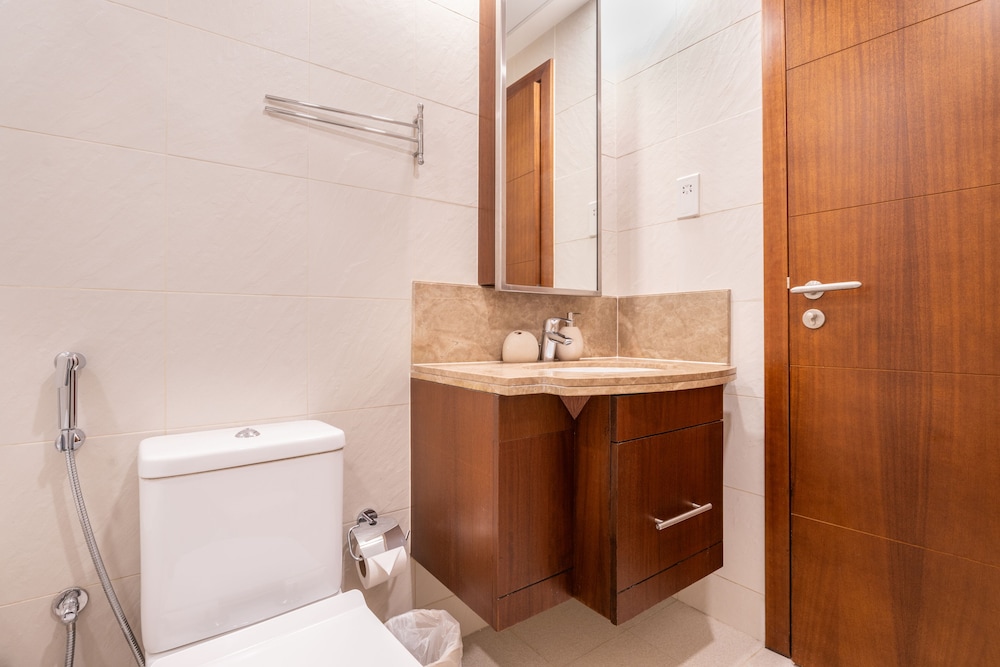 Nasma Luxury Stays - Standpoint Tower A