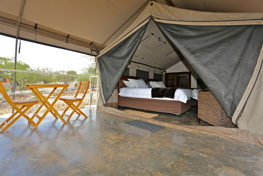 Uukwaluudhi Safari Lodge