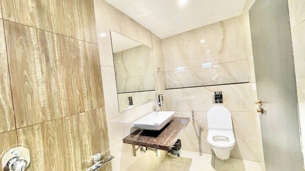 Premium Hotel M Shri near Mahakal Temple