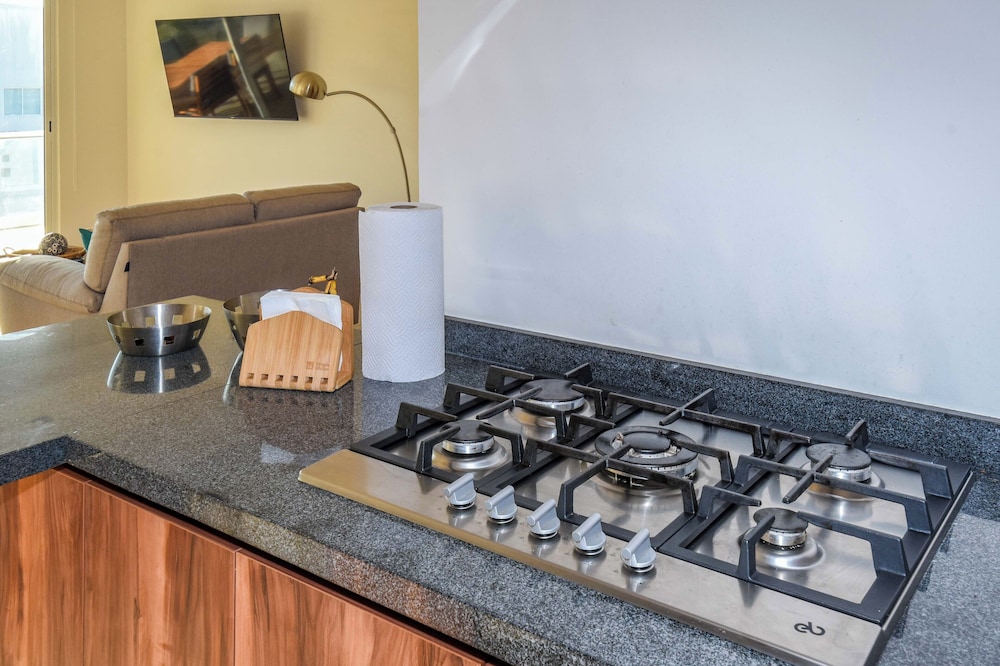 New Vidamar Apartment with Pool & Tennis