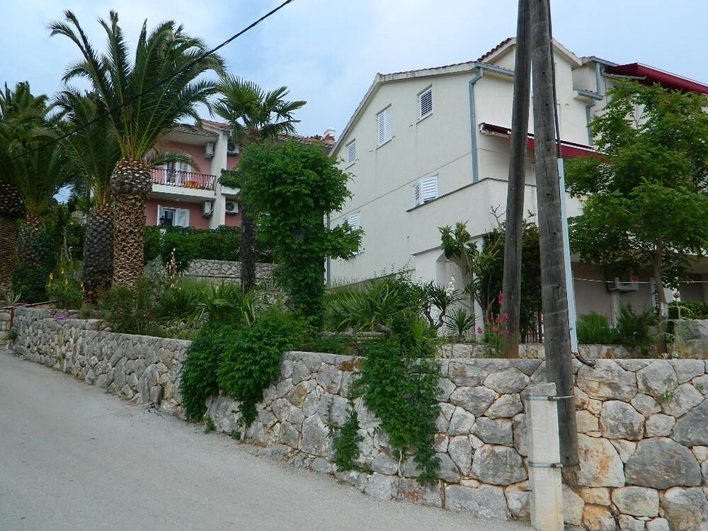 Photo 42