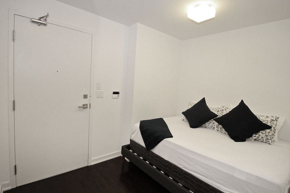 Presidential 3Br Condo - Core Downtown - Image 2