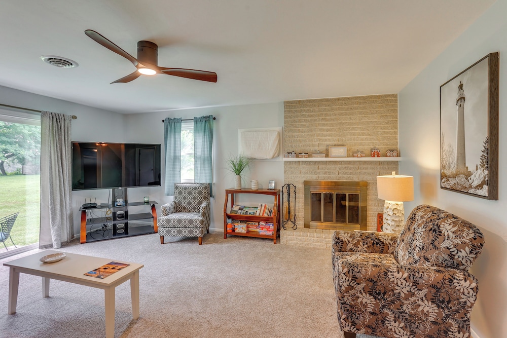 Family Retreat Near Hersheypark w/ Horse Farm View