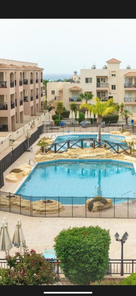 Apartment-paphos-poolside-near Amenities-discounts