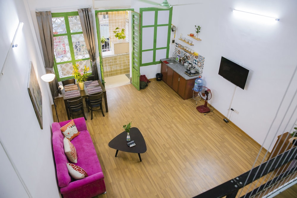 NQ Vintage House