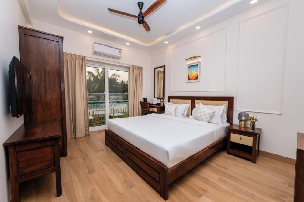 Yellowstone Resort Arambol