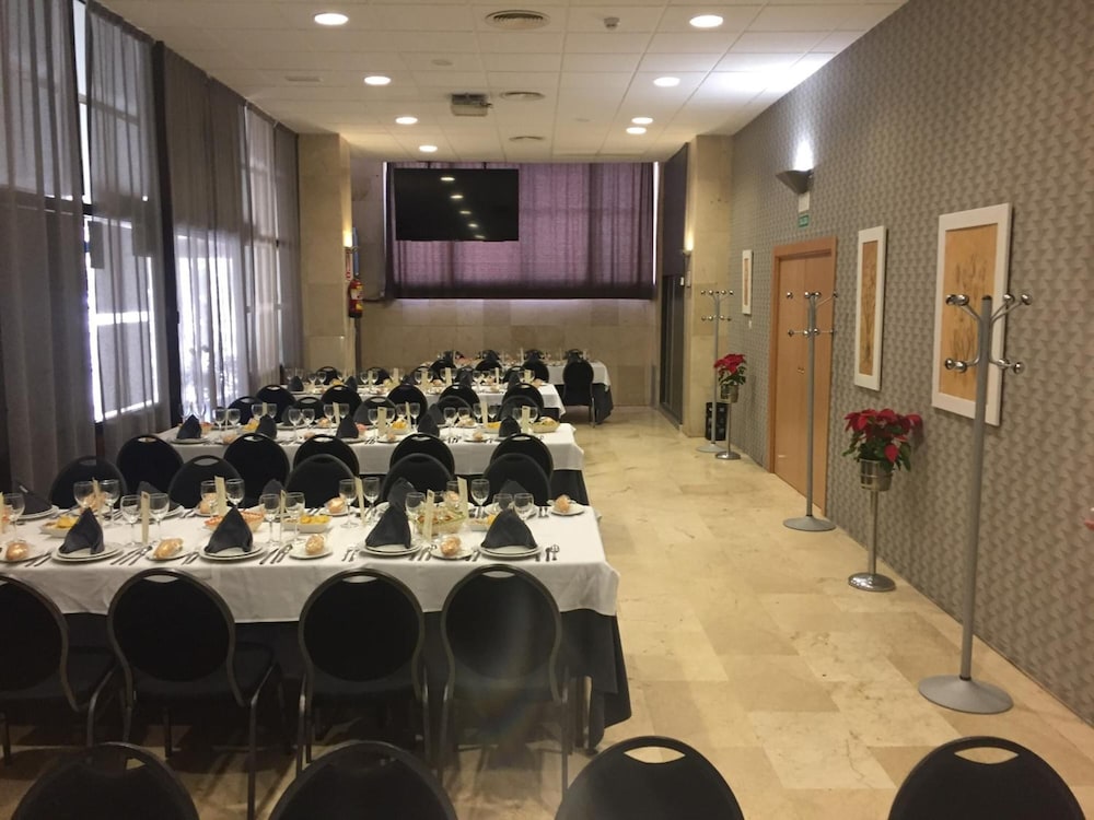 meeting & event spaces