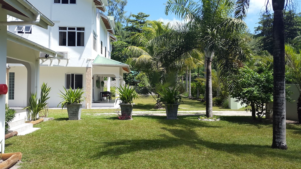 La Modestie Villa