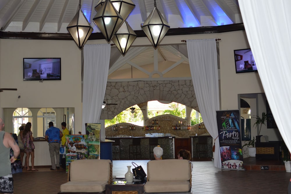 Lifestyle Royal Suites - Property Image 20