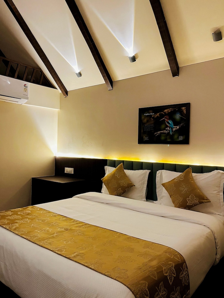 Bird's Nest Resort - Shahapur