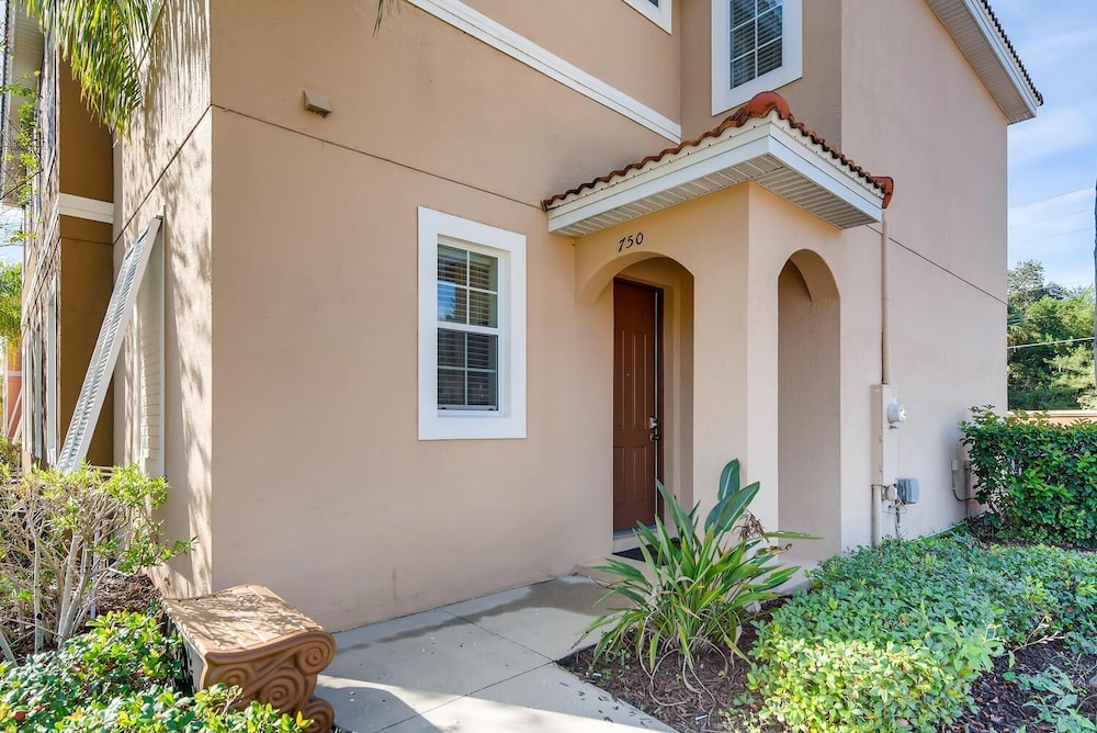 750 LF - Bella Vida - Great 4 Beds Townhome view 5