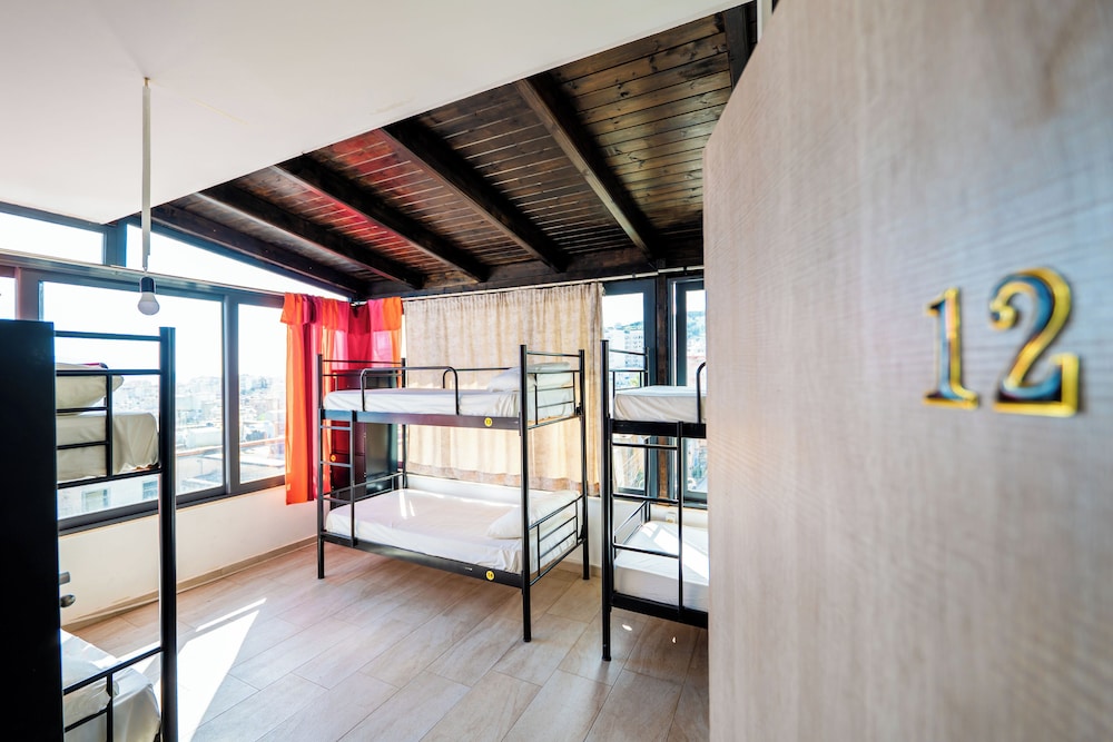 Lazy Roo Hostel Saranda