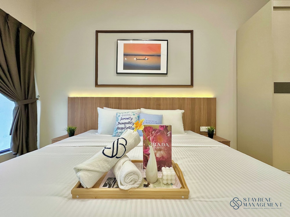 Country Garden Danga Bay Sea View Homestay by Stayrene