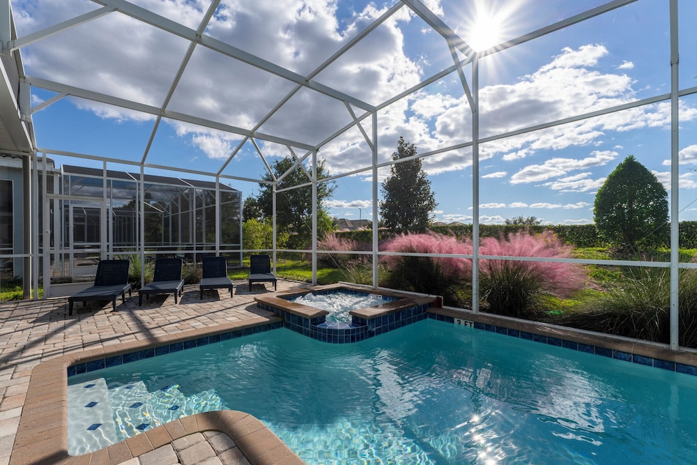 Magical 6BR Villa Pool Themed Room