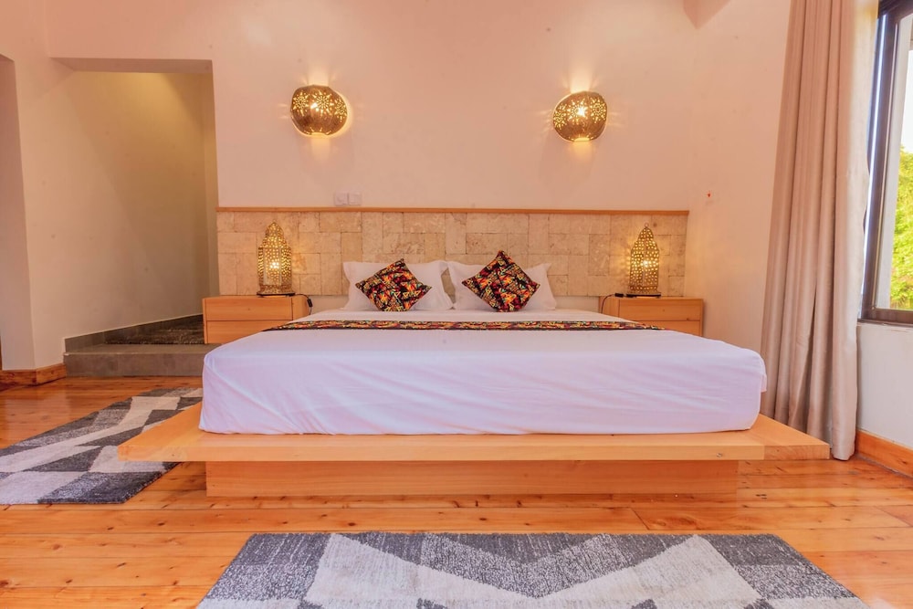 Luxurious Diani Beach Villa With Private Pool