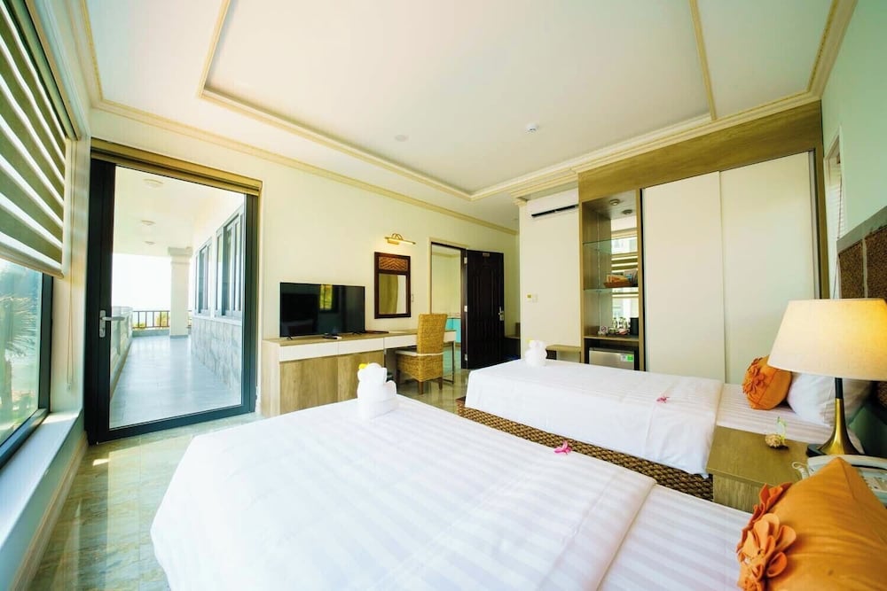Blooming Lotus Resort