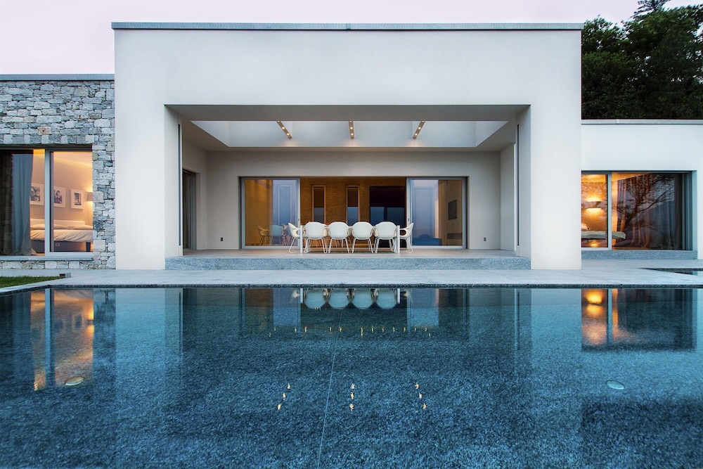 Modern Oasis Overlooking Lake Maggiore