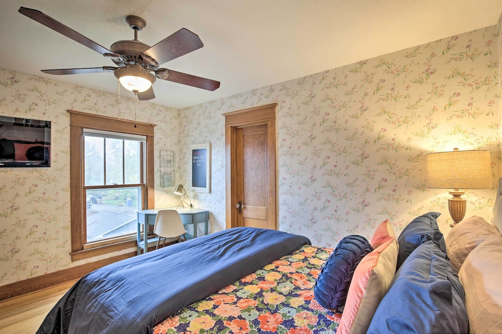 Historic Cumberland Home on Beaver Dam Lake! view 2