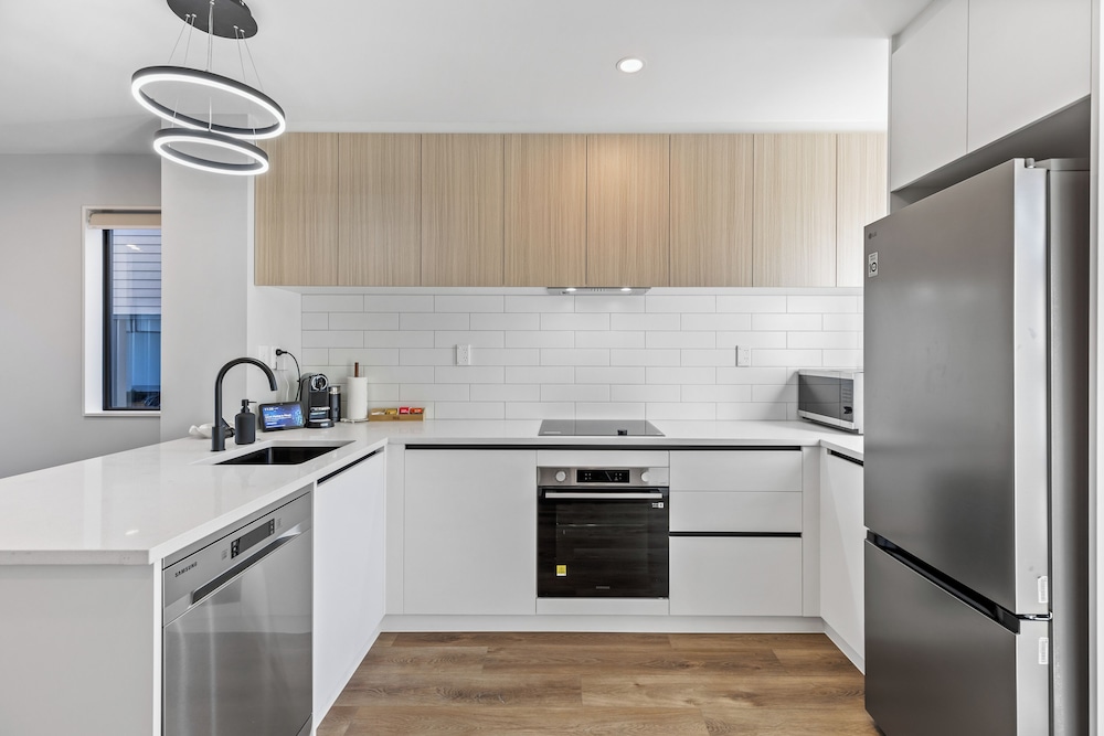 4BR Townhouse for Families Zodiak Stays