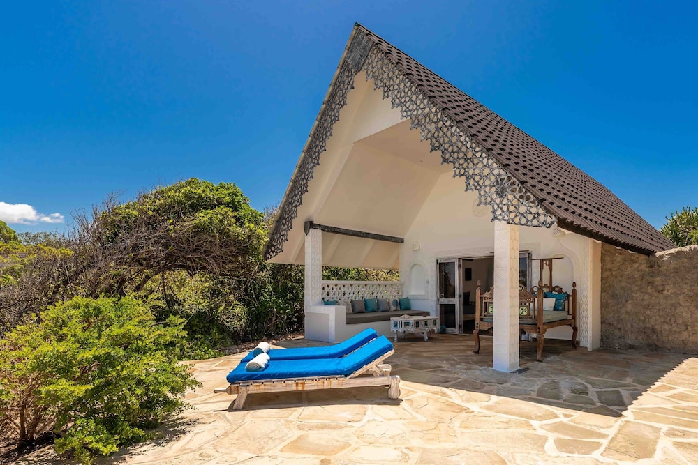 Chale Island Resort