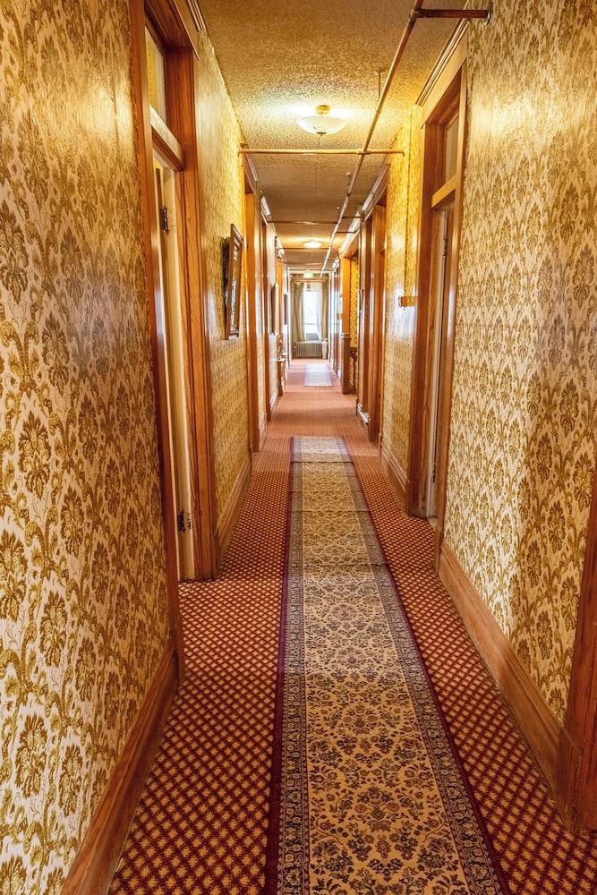 Virginian Hotel