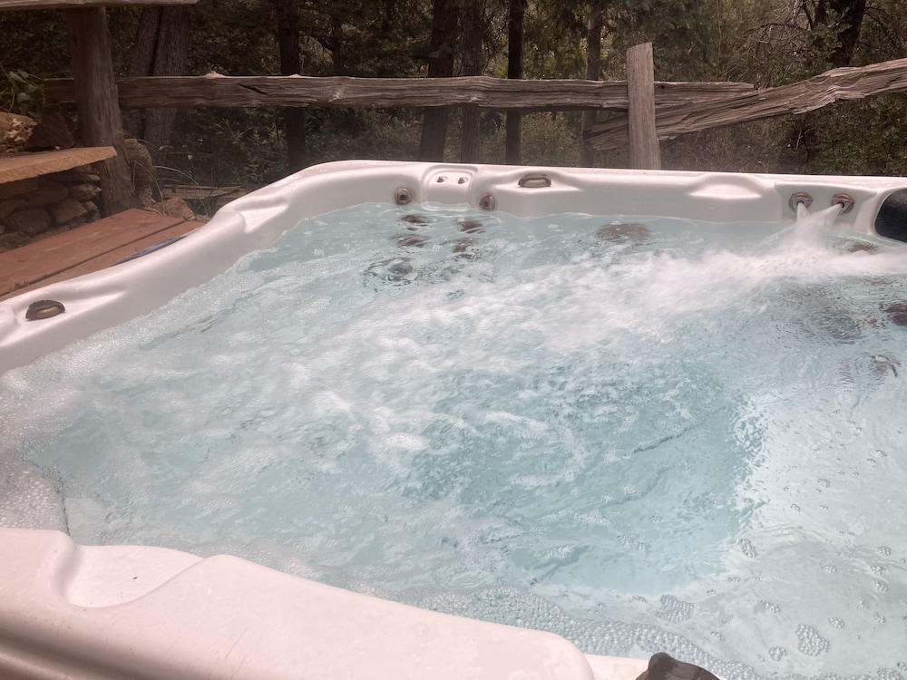 Almost Heaven Cabin - A Healthful and Relaxing Retreat