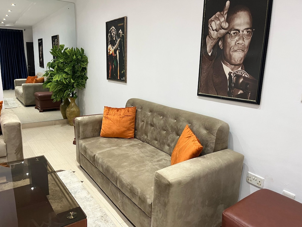 HOD APARTMENTS GRA
