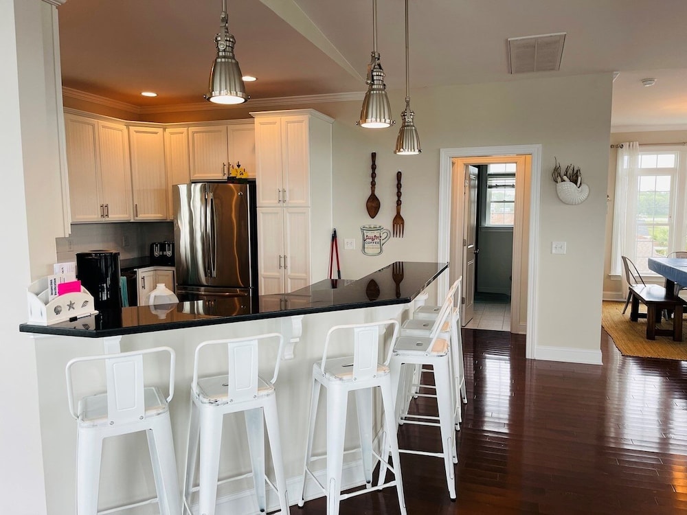 Compass Rose 4 Bedroom Home by RedAwning