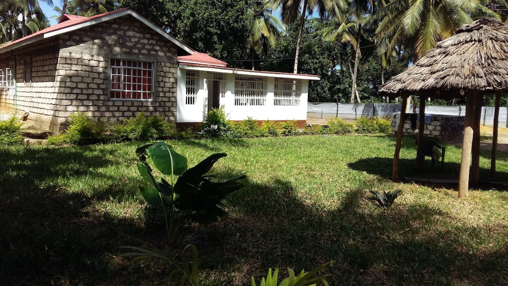 Amani Cottage
